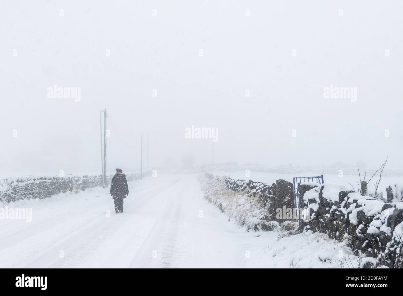 La neve copre le strade, Yorkshire UK Foto Stock