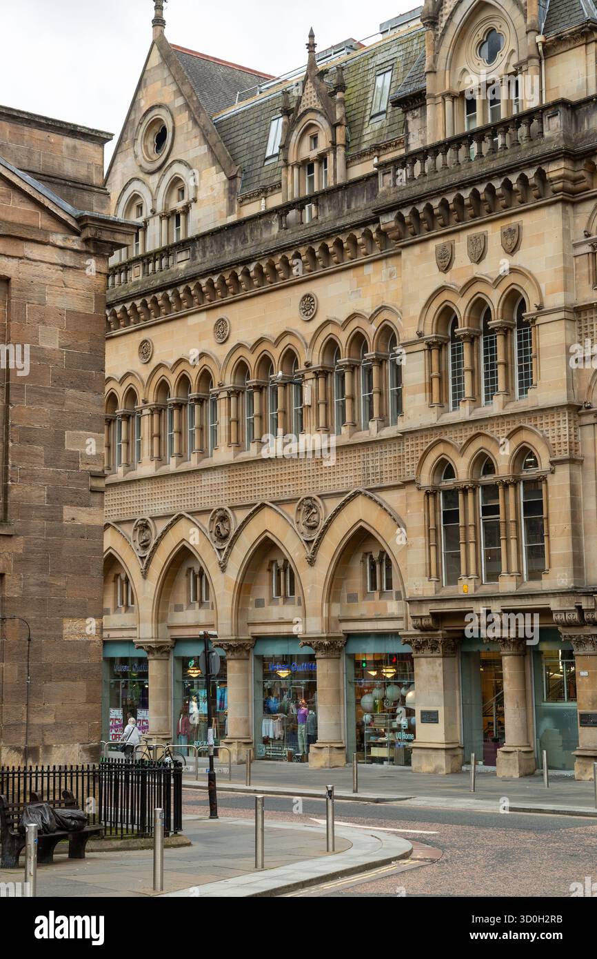 L'ex edificio della Borsa di Glasgow progettato in stile gotico veneziano da John Burnet, eretto nel 1875-1877. Foto Stock
