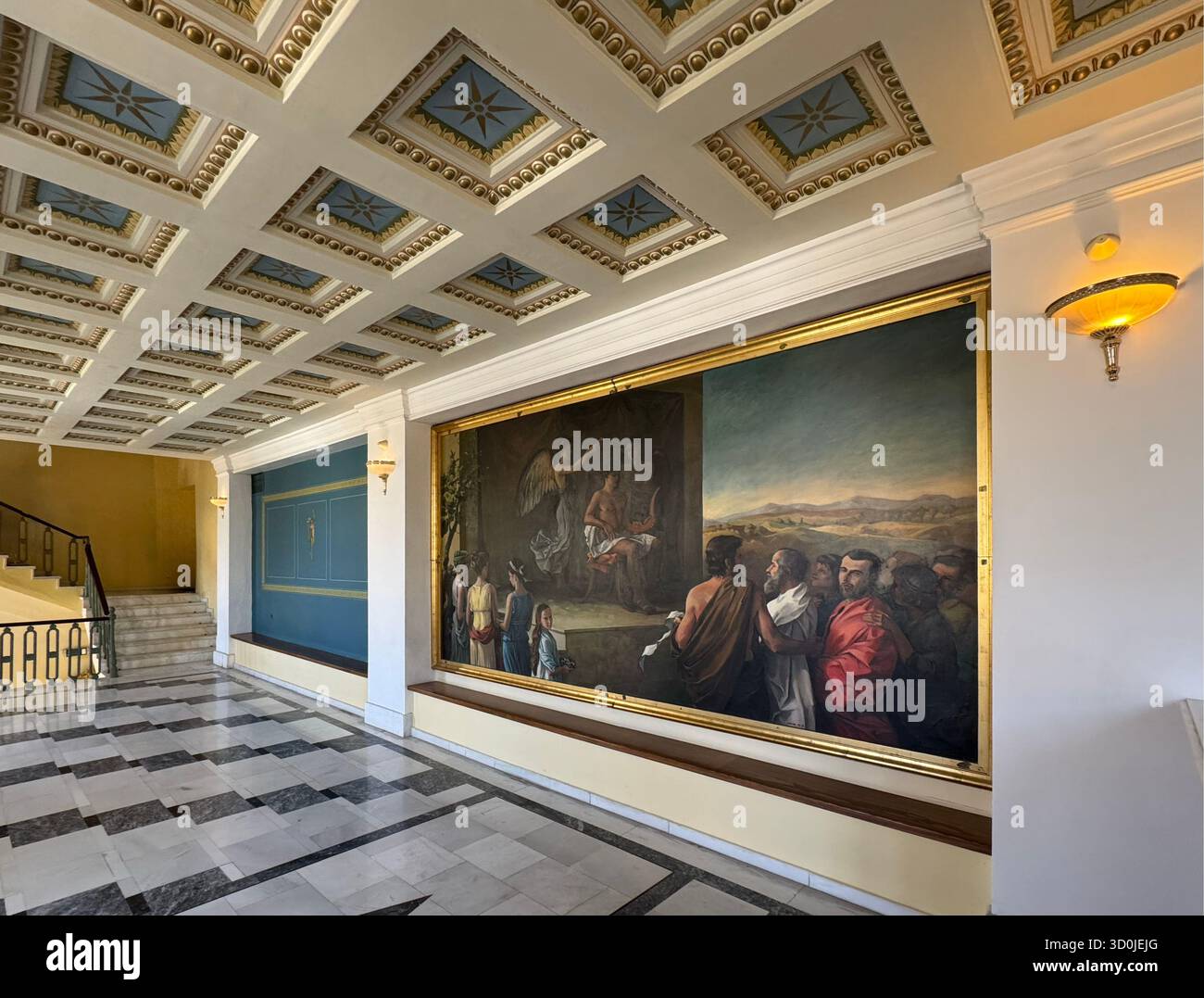 Il teatro comunale Apollo progettato dall'architetto Pietro Sampo nel 1864 nella città di Ermoupoli - Isola di Syros, Isole Cicladi, Grecia Foto Stock