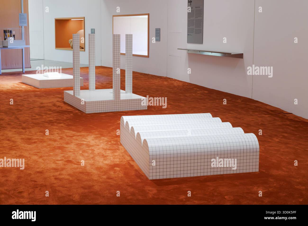 Prato, Italia - 27 giugno 2025: Radical space Exhibition at Eccentrica: Collezioni Centro Pecci, a cura di Stefano Collicelli Cagol con mostra de Foto Stock