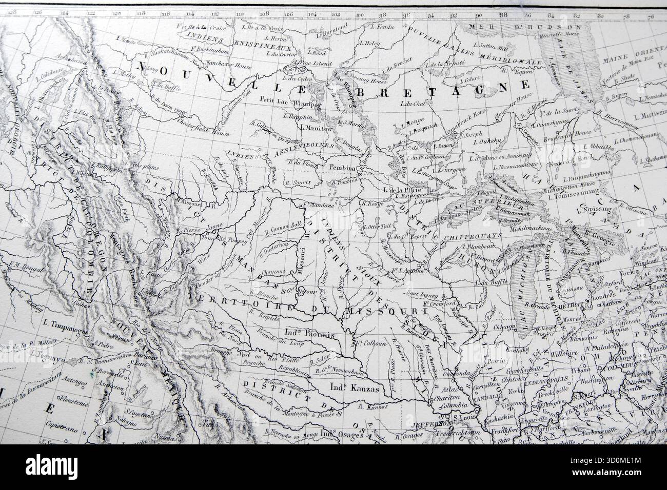 Ampia mappa del XIX secolo dell'America centrale del Nord: TERRITOIRE DU MISSOURI e NOUVELLE BRETAGNE. Vecchi confini. Foto Stock