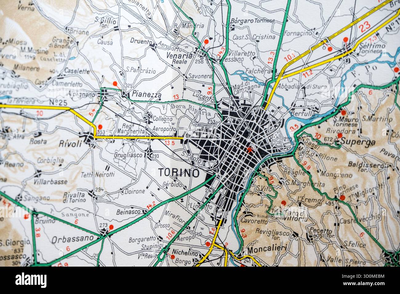 Dettaglio della mappa stradale vintage incentrato su Torino (Torino) in Piemonte, Italia. Foto Stock