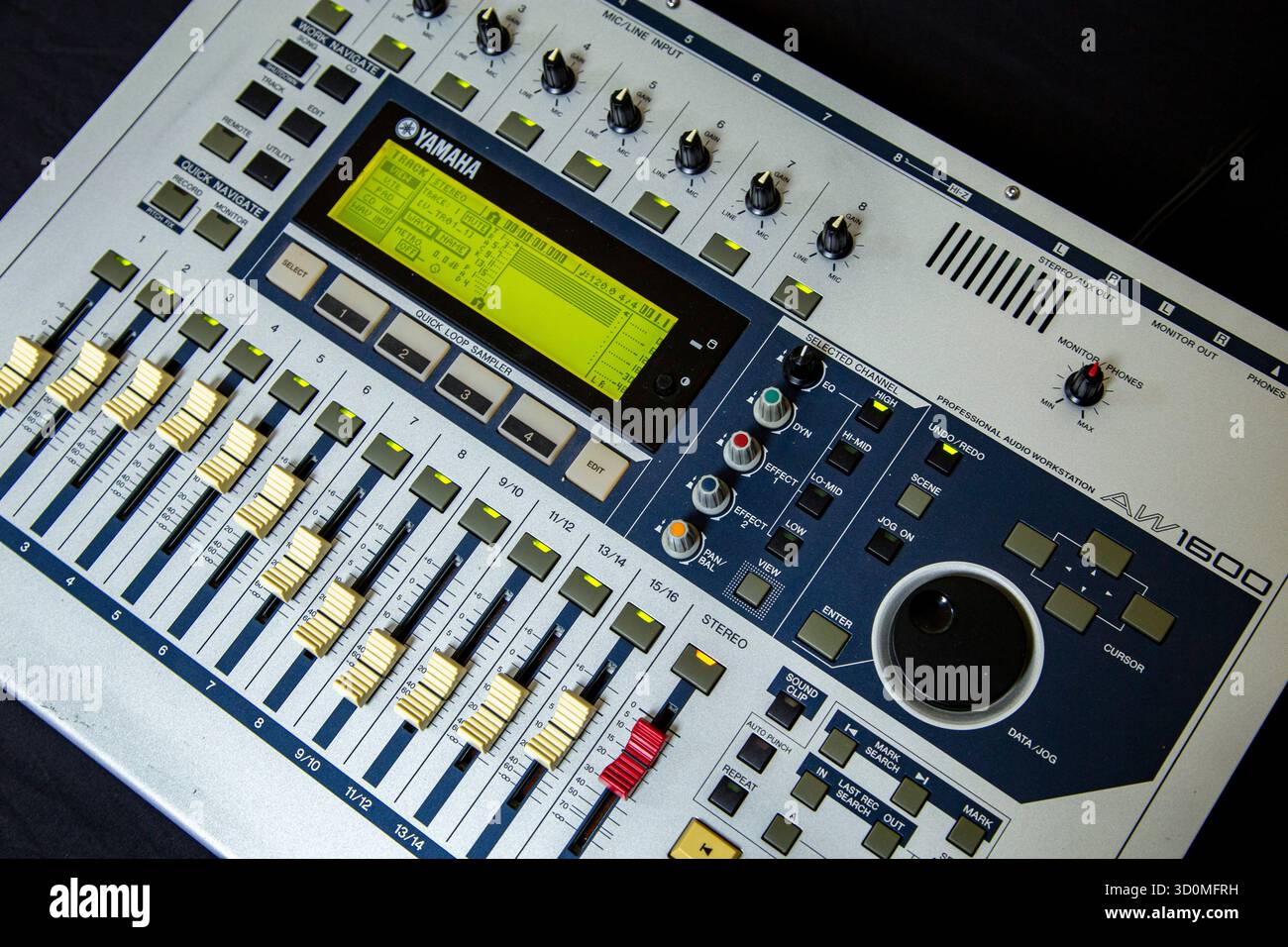 Workstation audio digitale Yamaha AW1600, registratore digitale, dispositivo di registrazione multitraccia Foto Stock