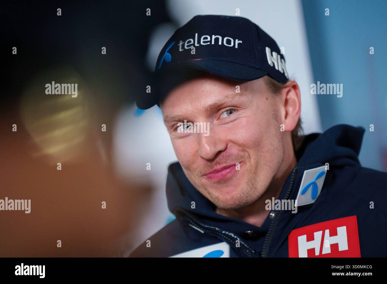 Sölden, Austria 20251023. Henrik Kristoffersen durante una conferenza stampa con la nazionale norvegese di sci alpino in occasione dell'apertura della Coppa del mondo di alpinismo a Sölden, Austria, il prossimo fine settimana foto: Cornelius Poppe / NTB questo testo è tradotto automaticamente Foto Stock