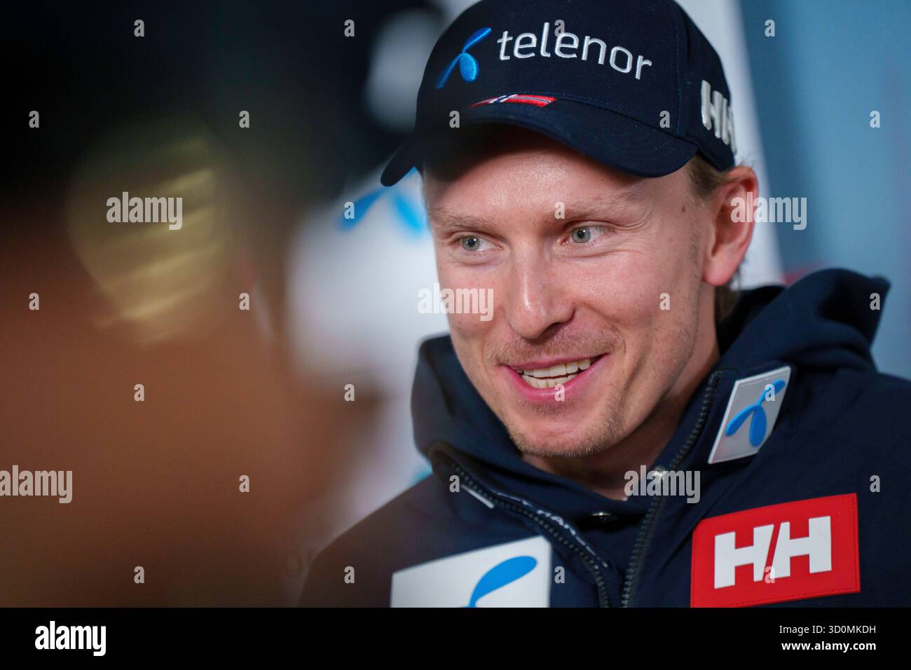 Sölden, Austria 20251023. Henrik Kristoffersen durante una conferenza stampa con la nazionale norvegese di sci alpino in occasione dell'apertura della Coppa del mondo di alpinismo a Sölden, Austria, il prossimo fine settimana foto: Cornelius Poppe / NTB questo testo è tradotto automaticamente Foto Stock