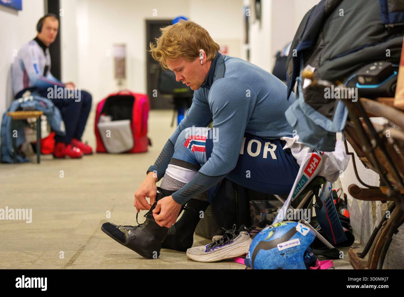 Sölden, Austria 20251023. Timon Haugan e Fredrik Møller e la nazionale norvegese di sci alpino si allenano a Tiefenbachgletscher in occasione dell'apertura della Coppa del mondo di alpinismo a Sölden, Austria, il prossimo fine settimana foto: Cornelius Poppe / NTB questo testo è tradotto automaticamente Foto Stock