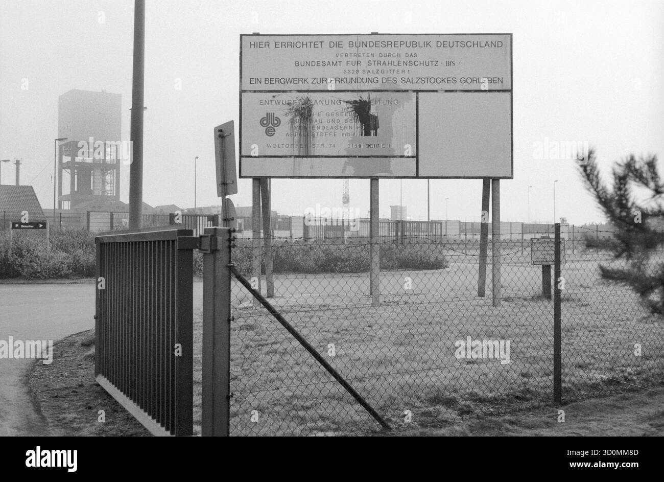 Germania, Gorleben 25.11.1994 Archivio: 50-50-06 Atommuell Endlager foto: Ingresso principale al deposito di rifiuti nucleari [traduzione automatizzata] Foto Stock