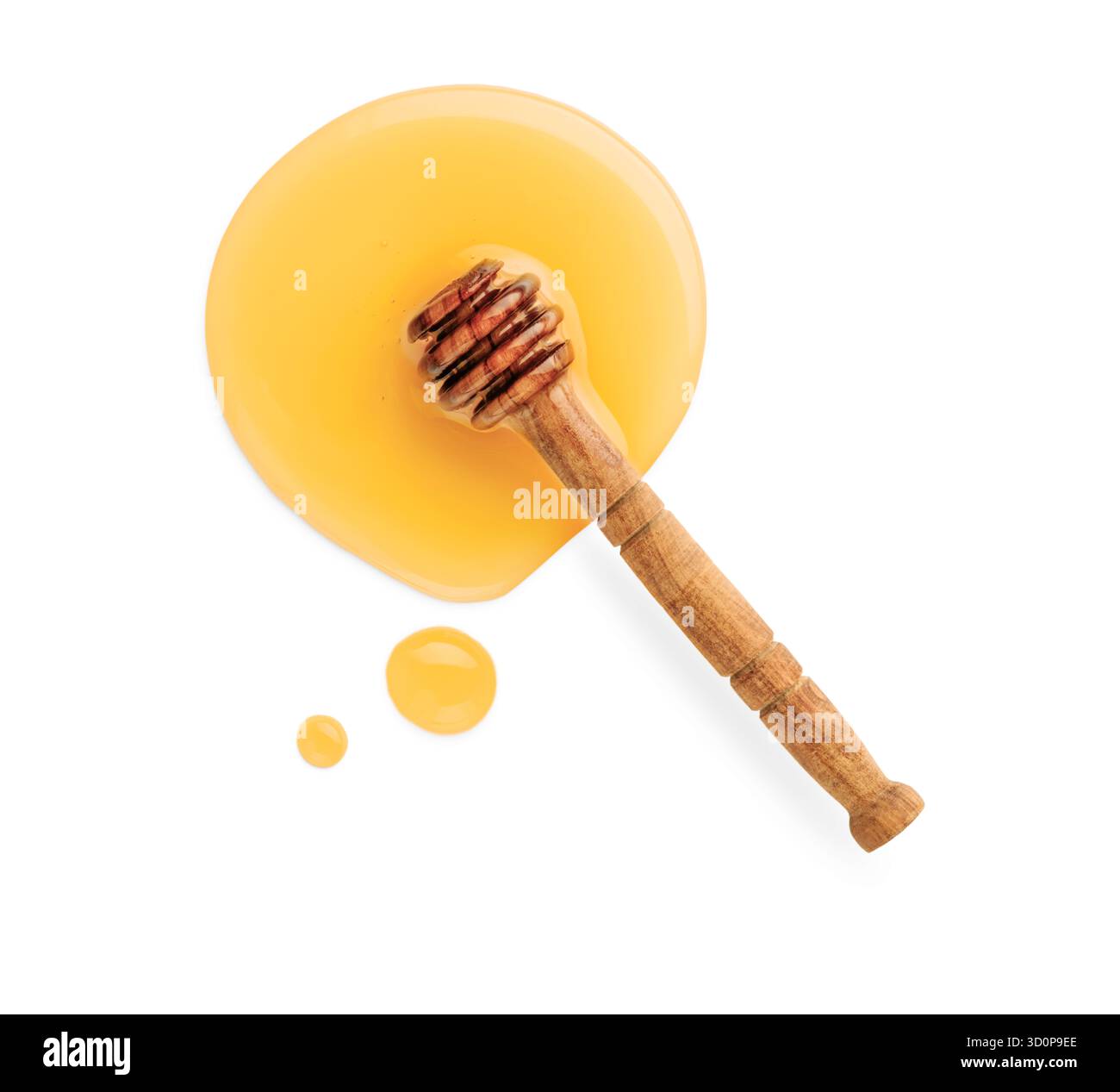 Miele liquido che gocciola da bastoncino d'oliva isolato su sfondo bianco con percorso di ritaglio. Elemento di progettazione. Vista dall'alto. Foto Stock