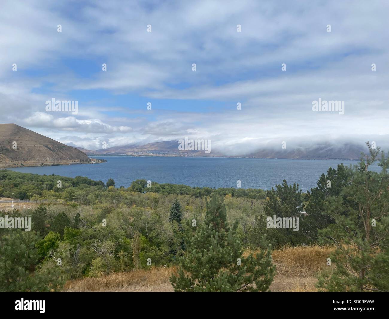 Vista panoramica del lago Sevan in Armenia. Foto Stock