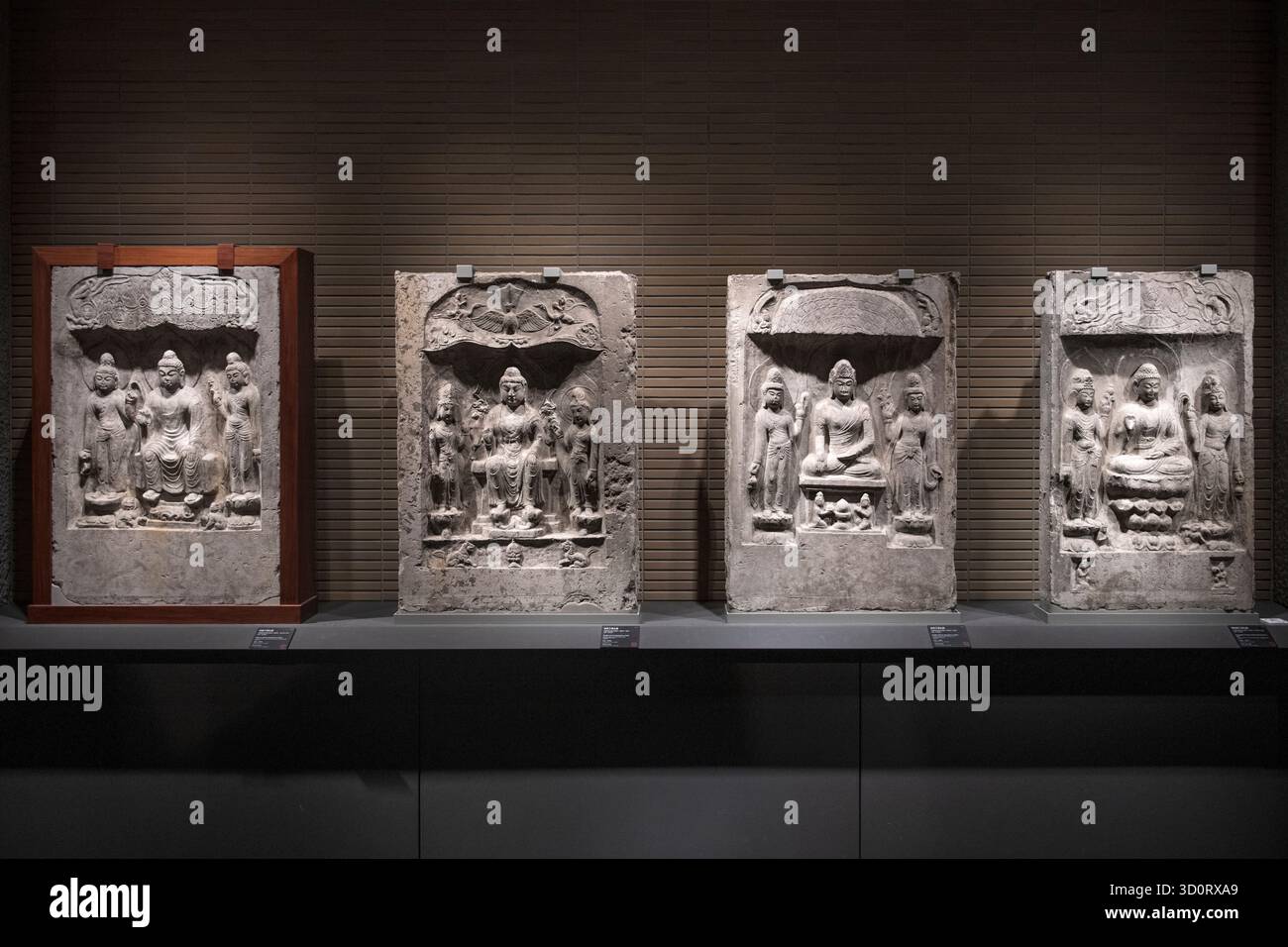 Sculture buddiste cinesi. Museo nazionale di Tokyo. Giappone Foto Stock