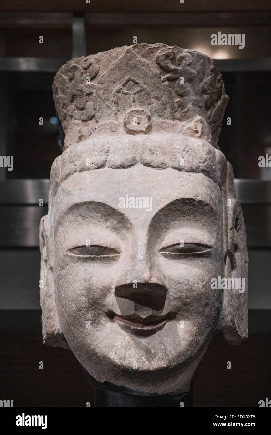 Scultura buddista cinese. Museo nazionale di Tokyo. Giappone Foto Stock
