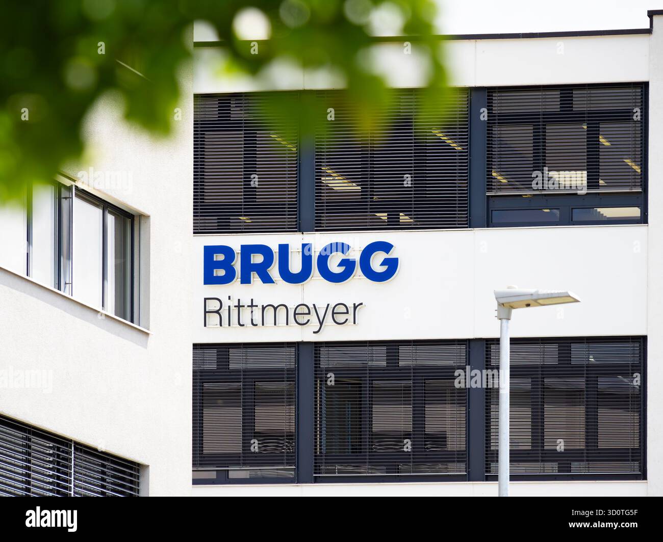Zug, Svizzera - 22 luglio 2025: Azienda Brugg Rittmeyer per soluzioni tecnologiche di misurazione e controllo per l'approvvigionamento idrico ed energetico, idroelettrici Foto Stock