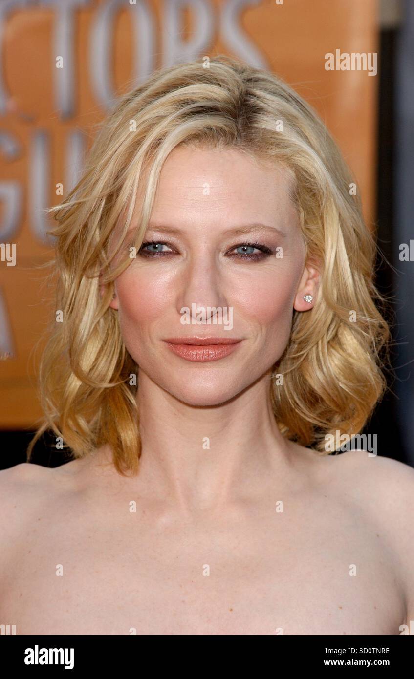 LOS ANGELES, CALIFORNIA, USA: Cate Blanchett partecipa all'undicesimo Annual Screen Actors Guild Awards allo Shrine Auditorium di Los Angeles, California, il 5 febbraio 2005. © Lee Roth / Roth Stock Archives Foto Stock