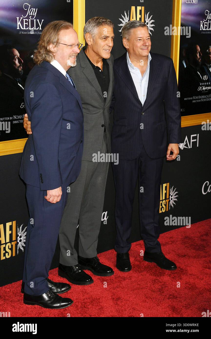 Bob Gazzale, George Clooney e Ted Sarandos bei der Premiere des Kinofilms 'Jay Kelly' auf dem 39. AFI Fest 2025 im TCL Chinese Theatre. Los Angeles, 23.10.2025 Foto Stock