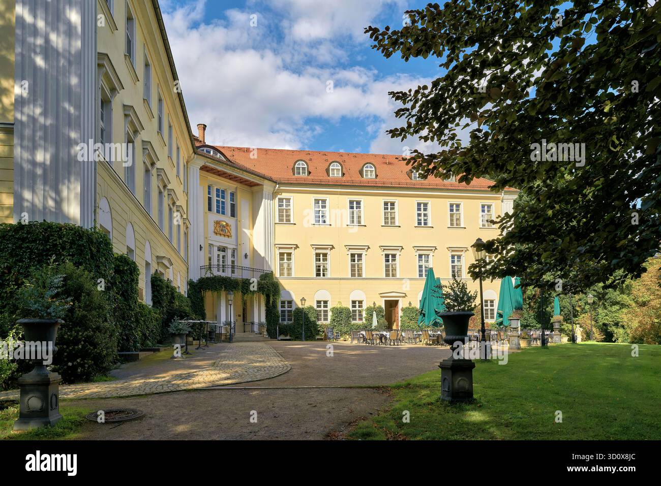 Castello di Lubbenau, ora utilizzato come hotel e una popolare destinazione turistica a Lübbenau, nella regione della Spreewald in germania Foto Stock