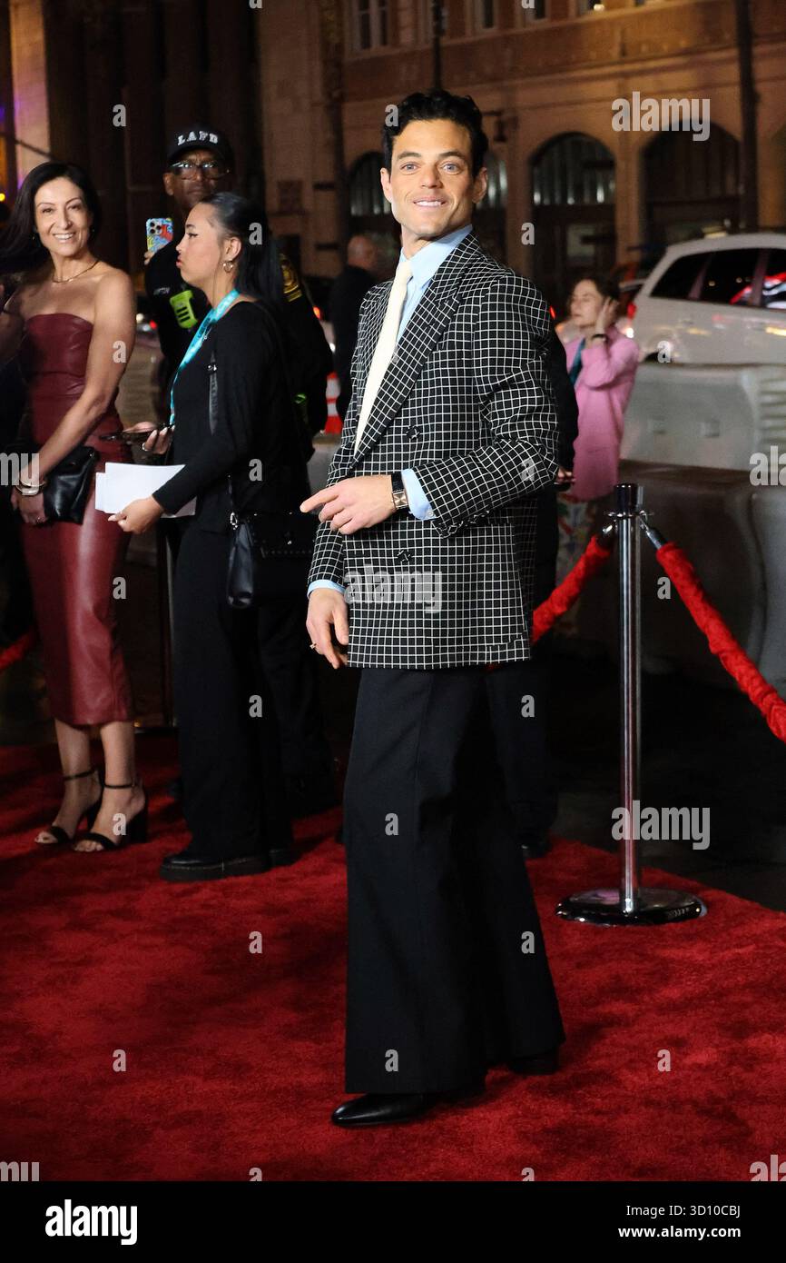 24 ottobre 2025, Los Angeles, California, Stati Uniti: Rami Malek all'AFI FEST 2025 di Norimberga Premiere al TCL Chinese Theatre IMAX (Credit Image: © Nina Prommer/ZUMA Press Wire) SOLO USO EDITORIALE! Non per USO commerciale! Foto Stock