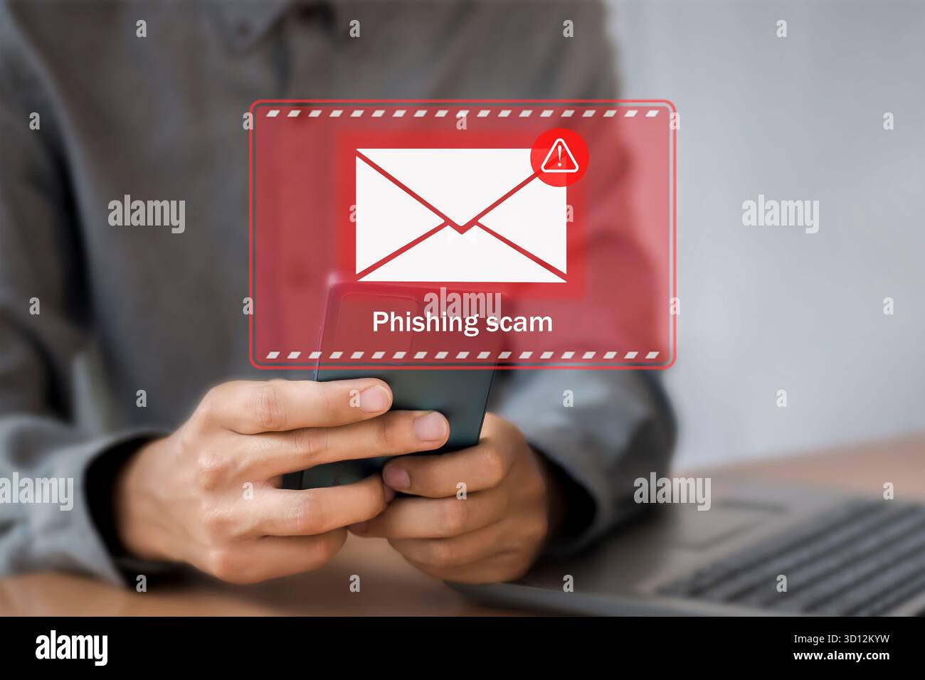 Icona di avviso e-mail, Cyber ​​Security Alert, messaggio di truffa, avviso digitale con icona, minaccia e-mail, attacco di phishing, malware, informazioni Foto Stock