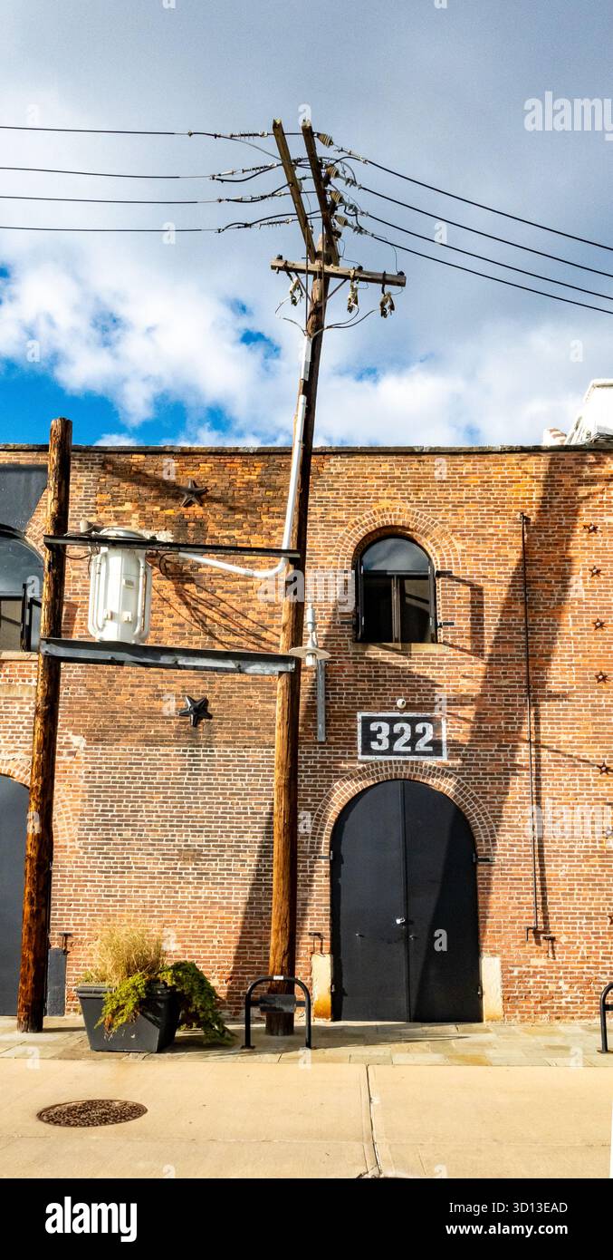 Brooklyn, New York, Stati Uniti , storico edificio industriale in mattoni a Red Hook Foto Stock