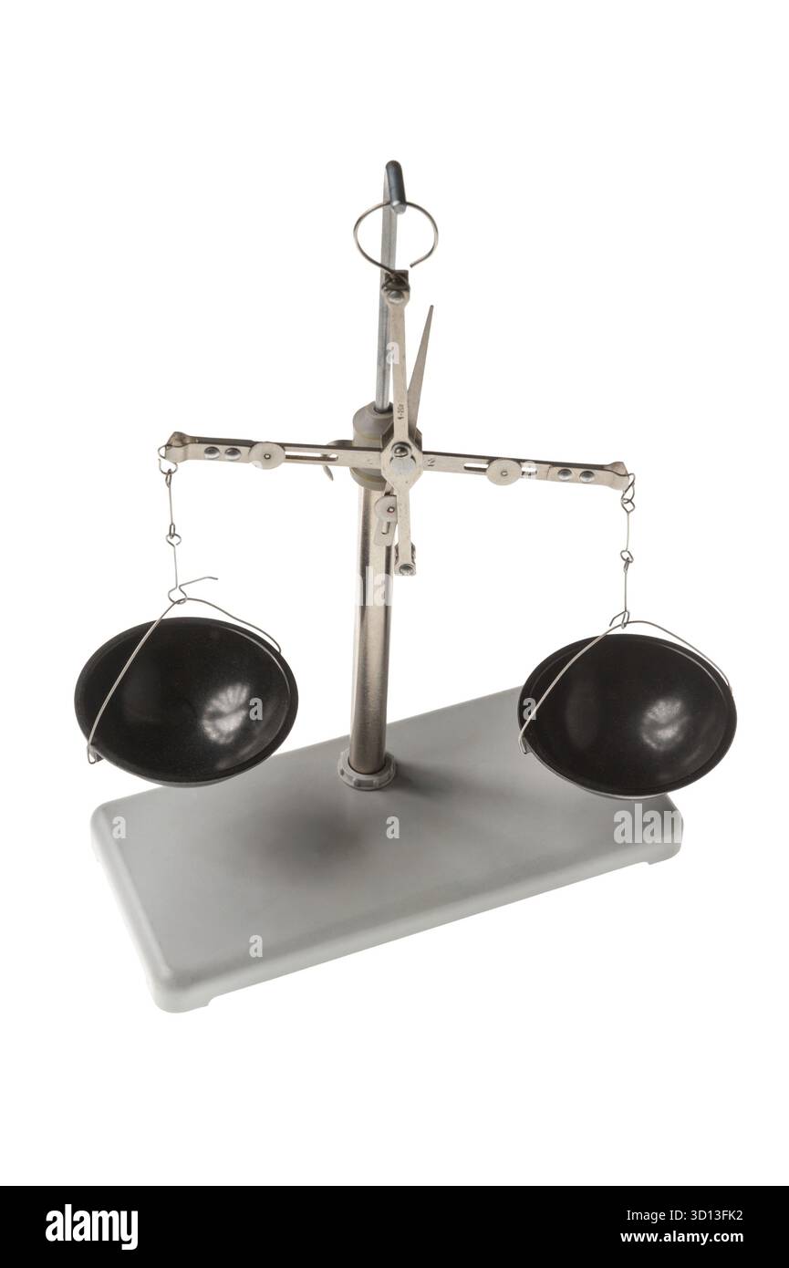 Bilance da laboratorio isolate su sfondo bianco Foto Stock