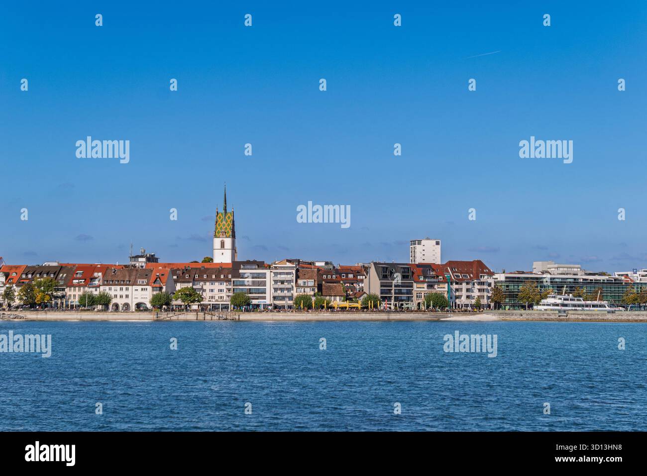 Veduta di Friedrichshafen sul Lago di Costanza, Baden-Württemberg, Germania, Europa Foto Stock