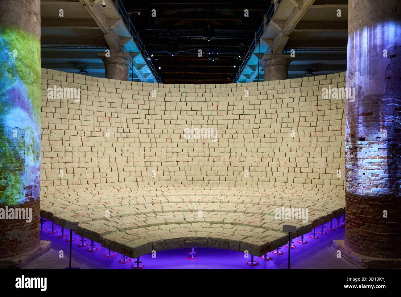 The Other Side of the Hill, Biennale architettura 2025, 19a Mostra Internazionale di architettura, Venezia, Venezia, Veneto, Italia, Europa Foto Stock