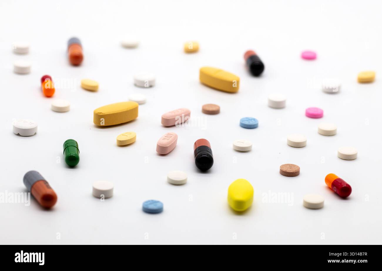 Farmaci, una varietà di pillole, compresse e capsule Foto Stock