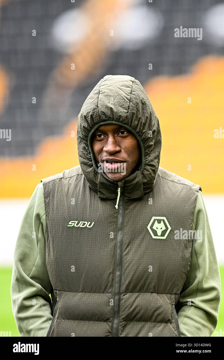 Wolverhampton, Regno Unito. 26 ottobre 2025; Molineux Stadium, Wolverhampton, West Midlands, Inghilterra; Premier League Football, Wolverhampton Wanderers contro Burnley; Jean Ricner Bellegarde dei Wolverhampton Wanderers credito: Action Plus Sports Images/Alamy Live News Foto Stock