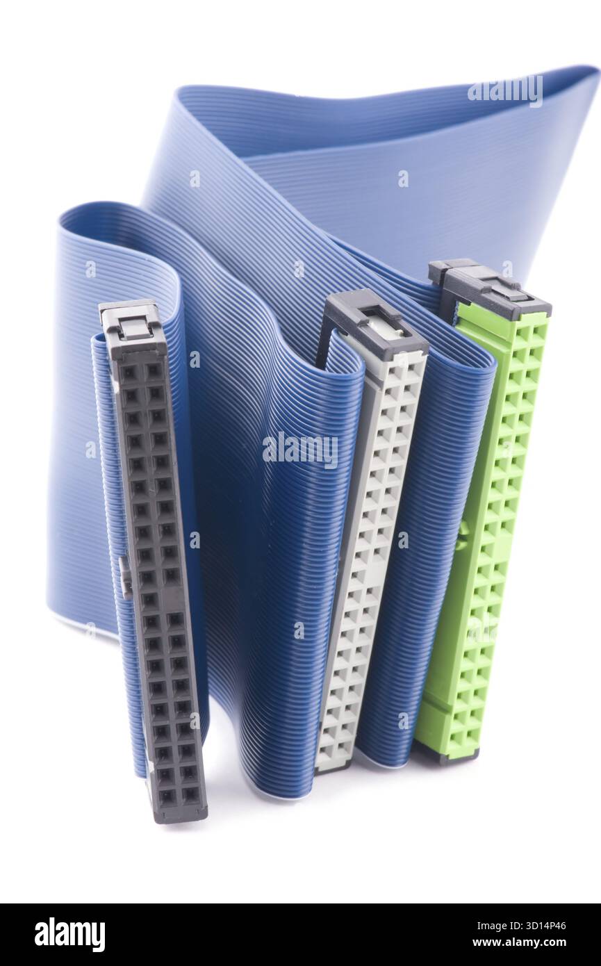 Oggetto su bianco - primo piano del cavo del computer Foto Stock