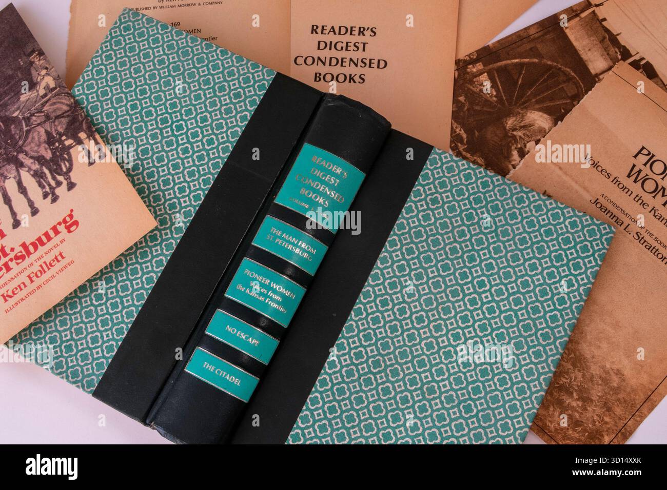 Bound book Still Life of 'Reader's Digest Condensed Books' (volume 3, 1982), Stati Uniti 2025 Foto Stock