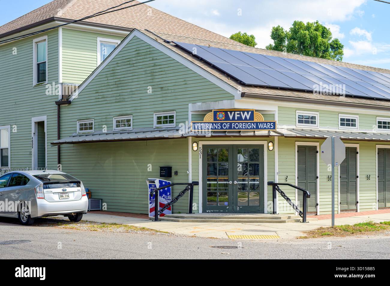 New Orleans, LOUISIANA, Stati Uniti d'America - 17 ottobre 2025: VFW Post 8973 su Lyons Street nel quartiere Uptown Foto Stock