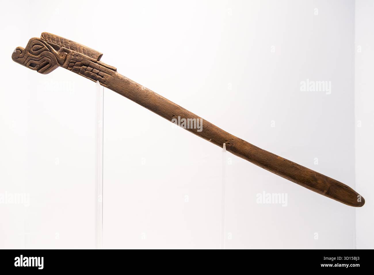 L'unico manufatto in legno conosciuto di Teotihuacan, uno scettro serpente piumato, conservato dal i secolo d.C. Foto Stock