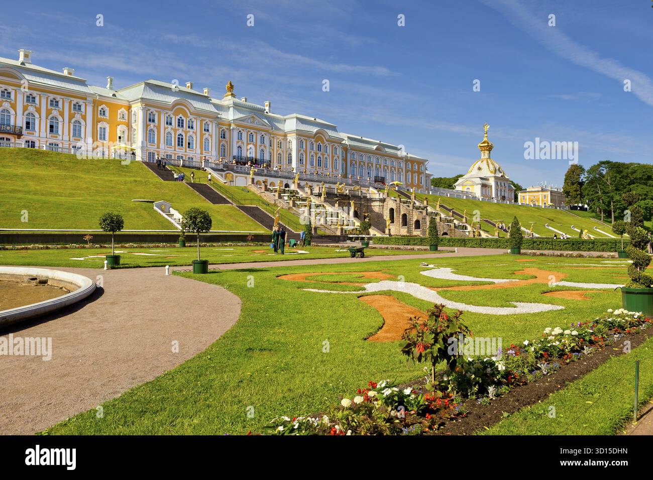 Famoso palazzo di Pertergof, San Pietroburgo, Russia Foto Stock