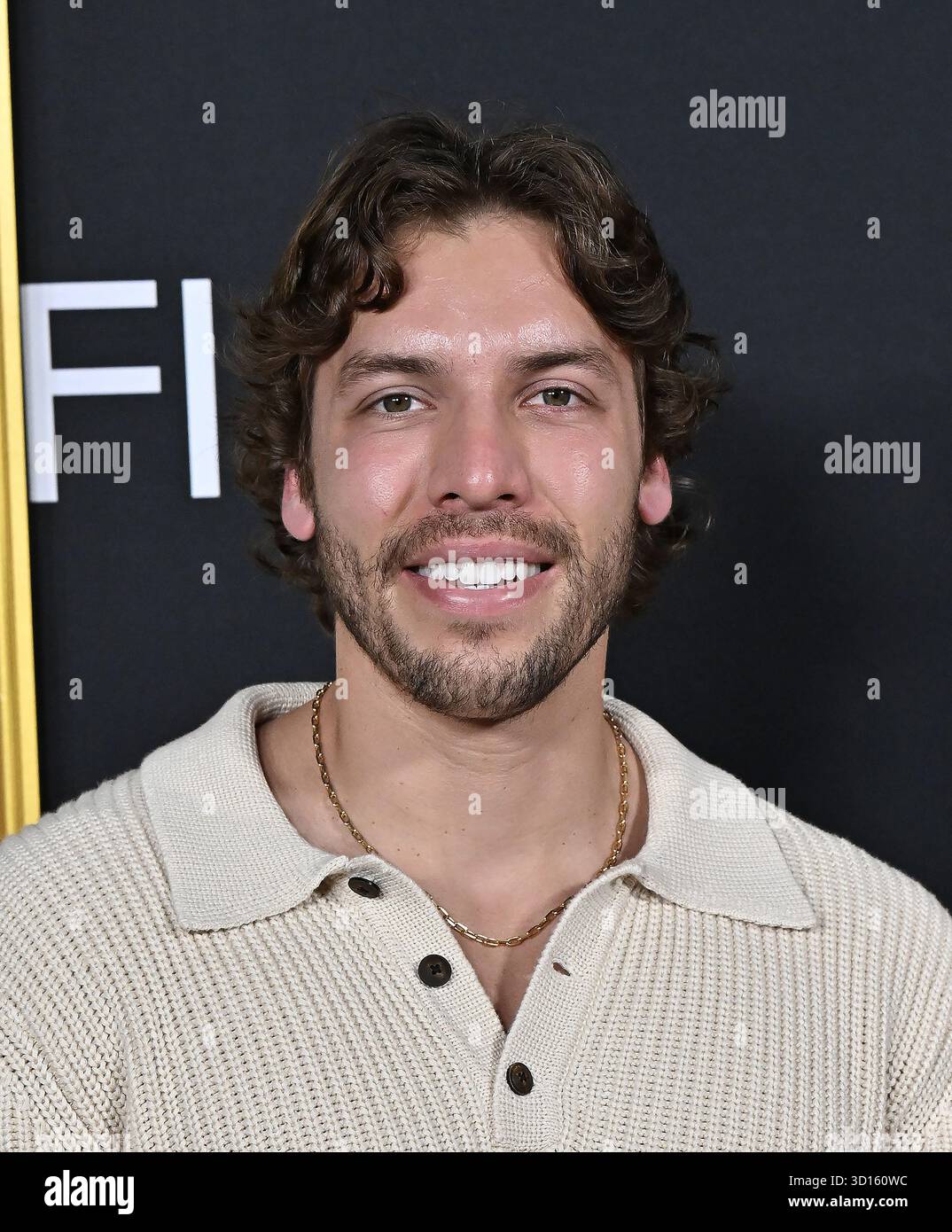 Hollywood, Stati Uniti. 25 ottobre 2025. Joseph Baena arriva all'AFI Fest 2025 prima di "Christy" tenutasi al TCL Chinese Theatre il 25 ottobre 2025 a Hollywood, CA. © Starbuck/ Credit: AFF/Alamy Live News Foto Stock