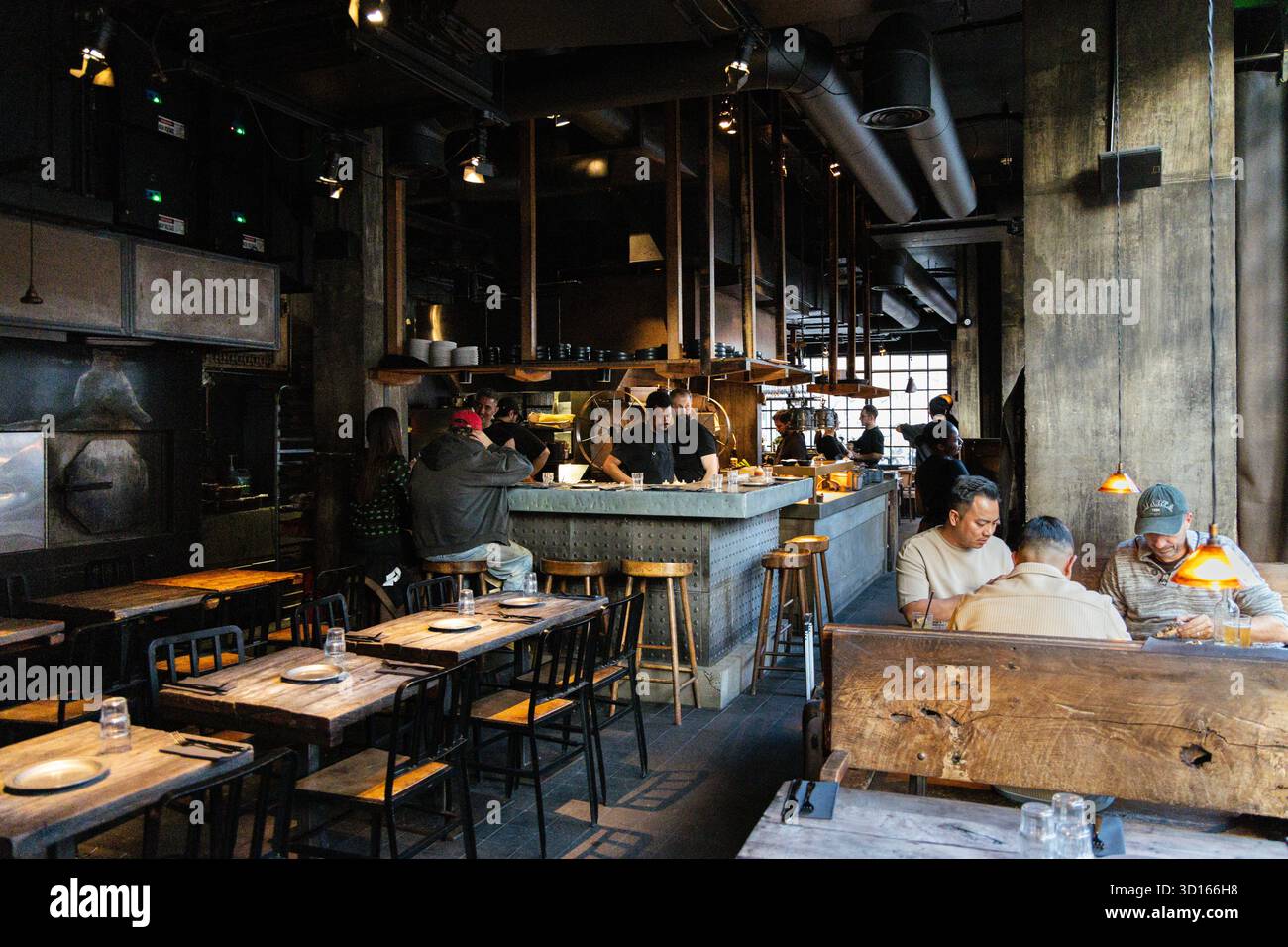 Interno del ristorante Smokestak, Shoreditch High Street, Londra, Inghilterra Foto Stock