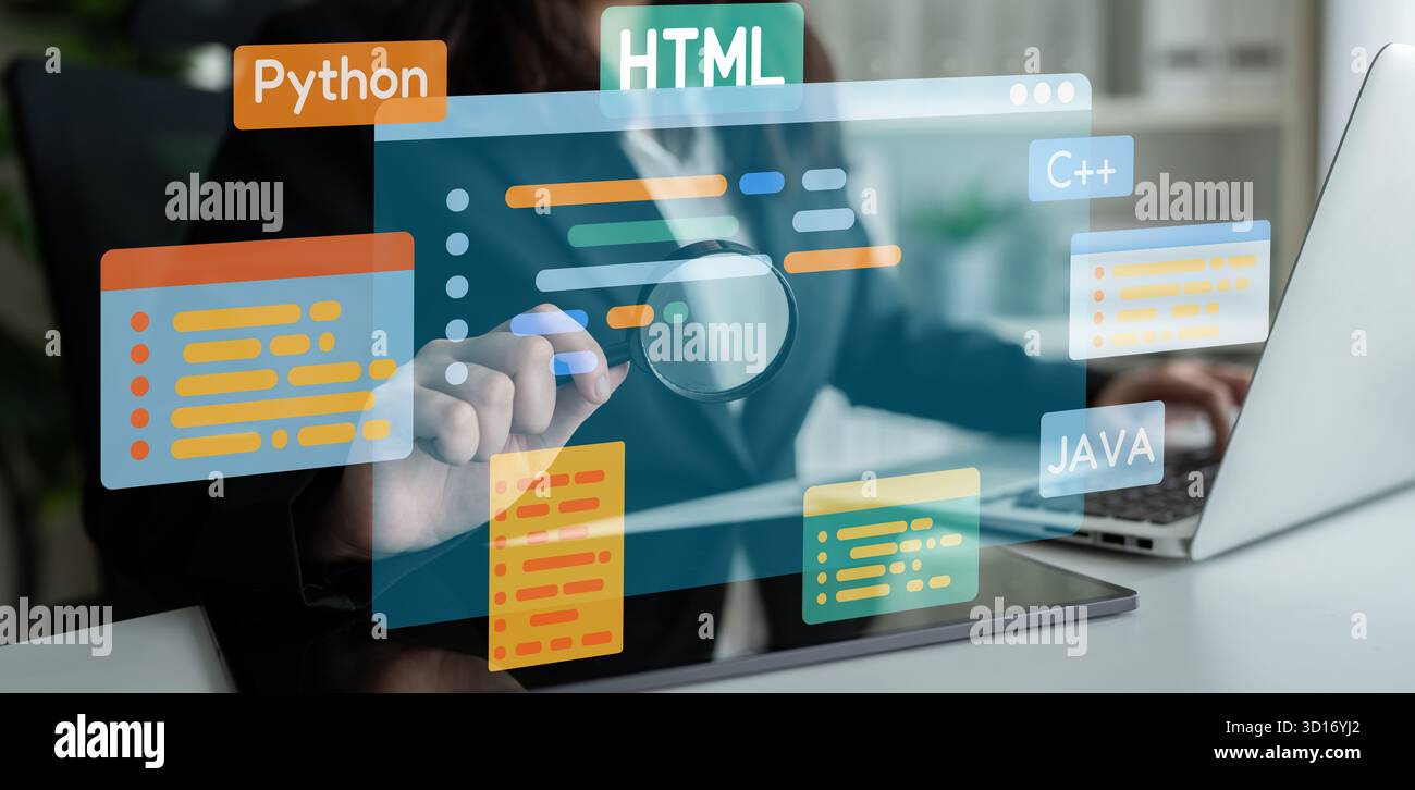 Lo sviluppo software combina strumenti di codifica, creazione di app mobili e linguaggi di programmazione per offrire soluzioni di prodotti digitali innovative. Fermo Foto Stock