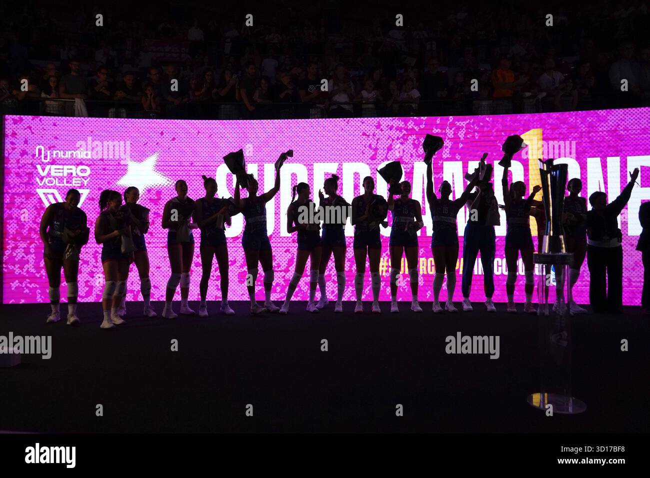 Monza, Italia. 26/10/2025. Numia vero Volley Milano, durante Numia vero Volley Milano vs CBF Balducci HR Macerata, LVF serie A1, all'Opiquad Arena.Credit: Alessio Morgese / Alamy live news Foto Stock