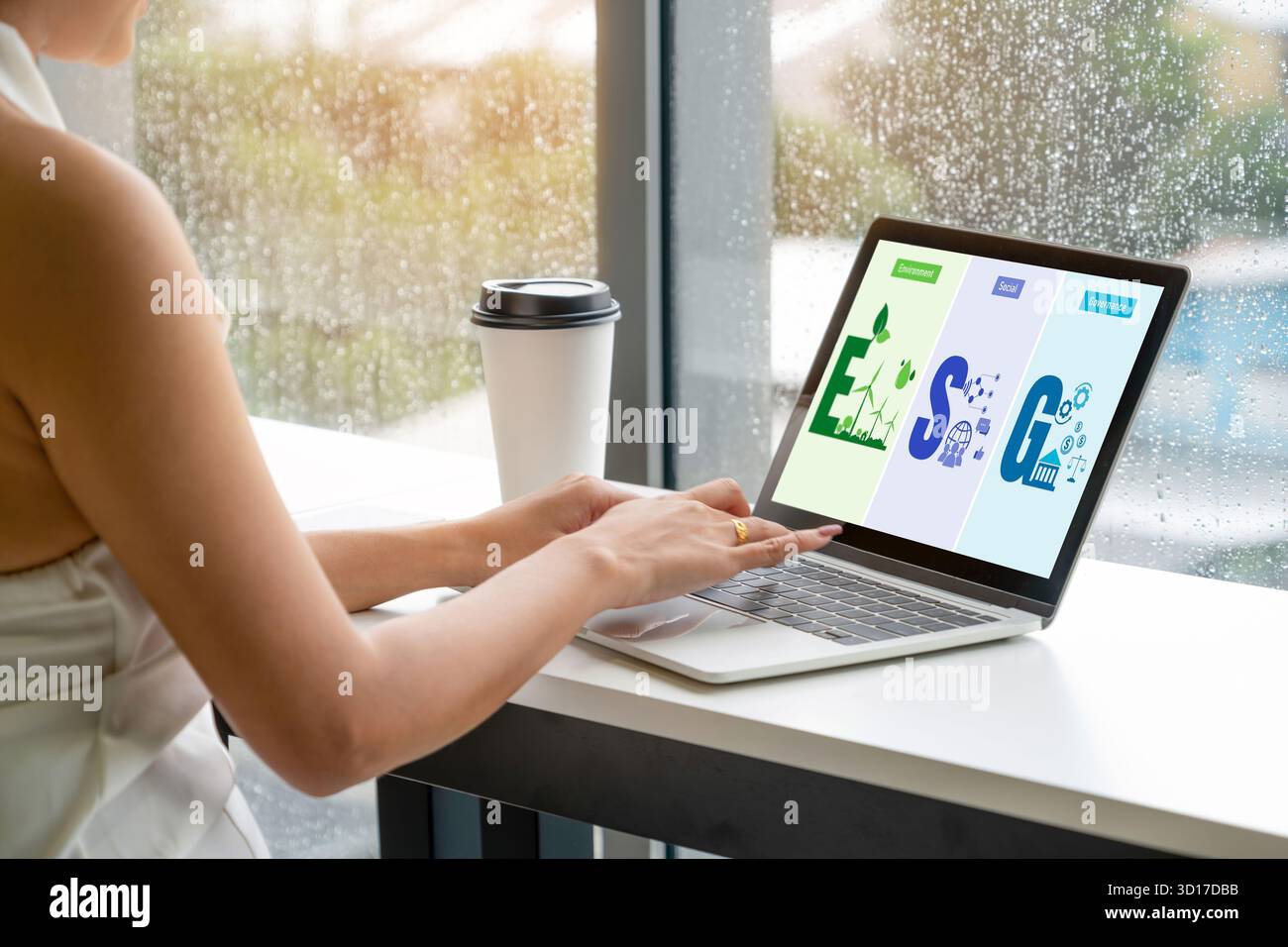 ESG politica di governance sociale ambientale per le imprese tese a stabilire uno standard per raggiungere un punteggio ESG elevato Foto Stock