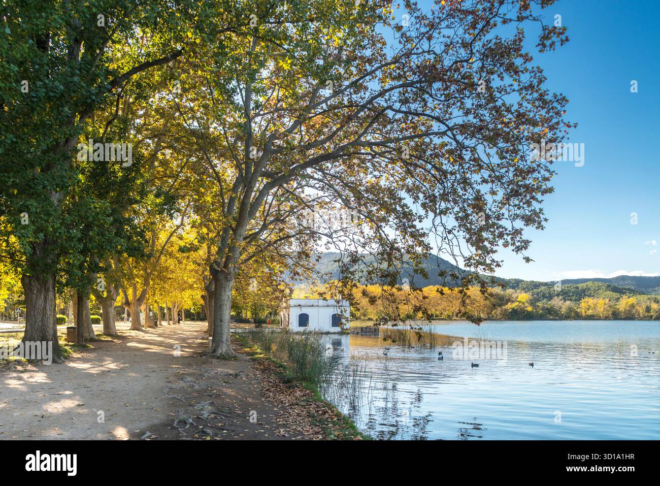 PESQUERA SANTA ROSA BOATHOUSE LAGO DI BANYOLES PLA DE L'ESTANY PROVINCIA DI GIRONA CATALOGNA SPAGNA Foto Stock
