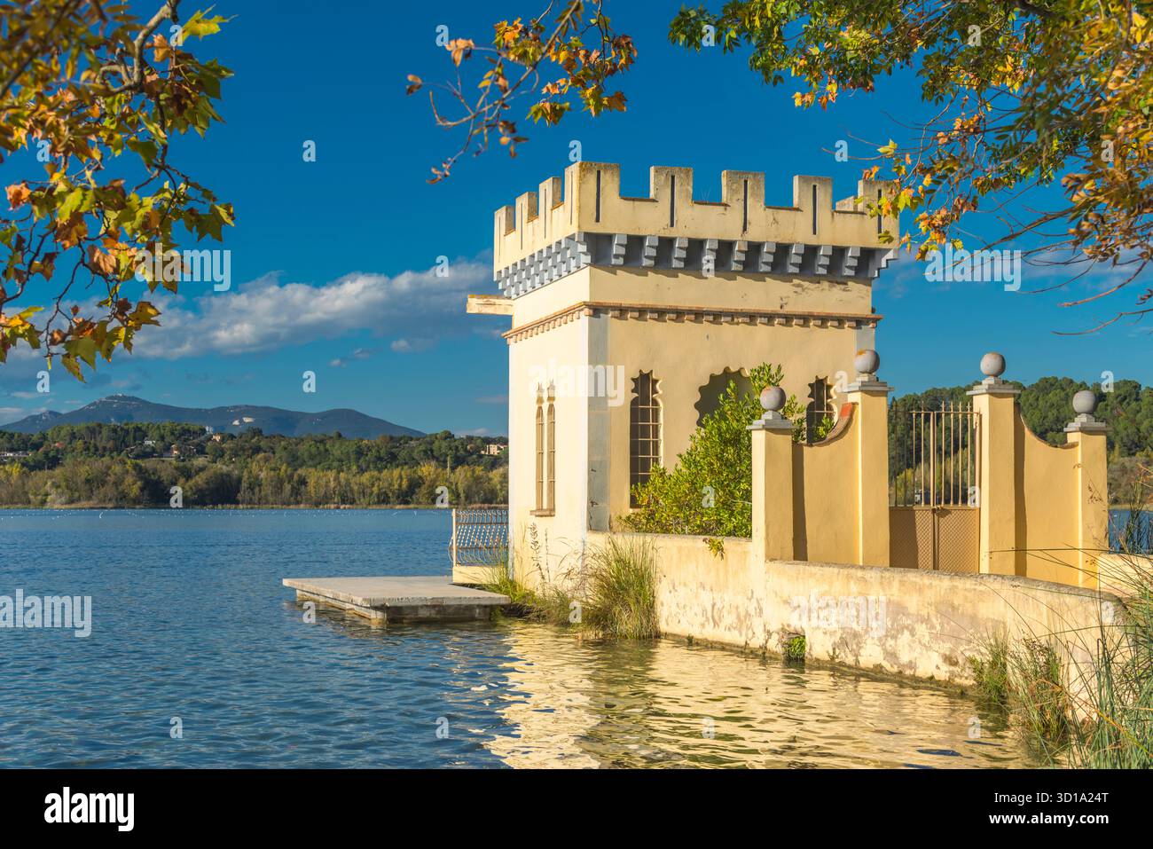PESQUERA LA CARPA D’OR BOATHOUSE LAGO DI BANYOLES PLA DE L’ESTANY PROVINCIA DI GIRONA CATALOGNA SPAGNA Foto Stock