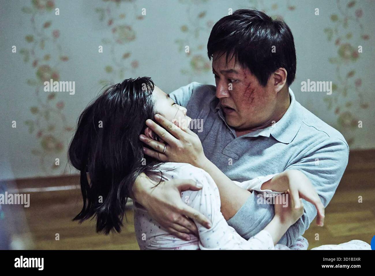 THE WAILING 2016 20th Century Fox film horror sudcoreano con Kwak Do-won a destra Foto Stock