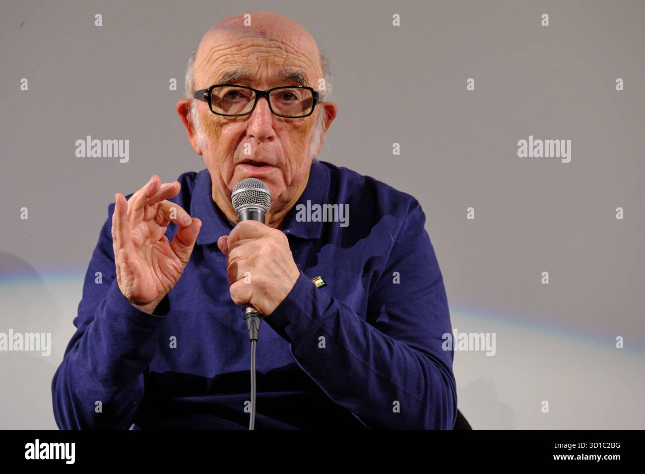 Colloque sur Jean-Luc Einaudi, Parigi, 25 octobre 2025. Mémoire du colonialisme franais et engagement citoyen. 17 ottobre 1961 Foto Stock