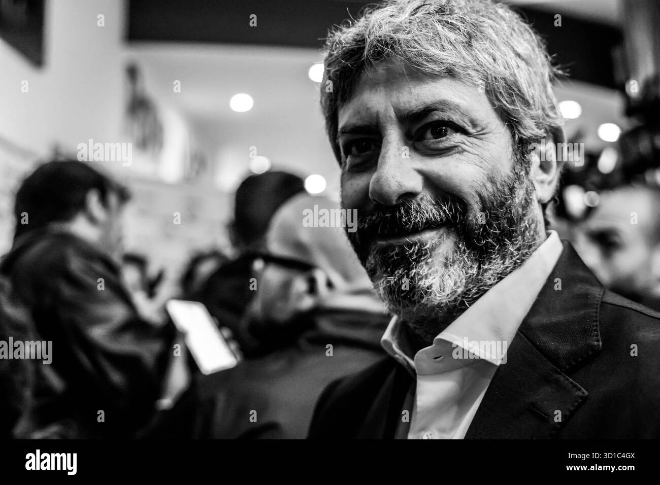 Elezioni regionali per la regione Campania dal 23 al 24 novembre 2025. Napoli, 27 ottobre 2025 - Teatro Troisi a Fuorigrotta durante la presentazione delle liste dei candidati del movimento cinque stelle per la regione Campania, con la presenza del candidato presidenziale Roberto Fico e dell'ex primo ministro Giuseppe Conte. Nella foto: Roberto Fico NAPOLI Teatro Troisi CAMPANIA ITALIA Copyright: XFABIOxSASSOxFabioxSassox 2L8A2816 Foto Stock