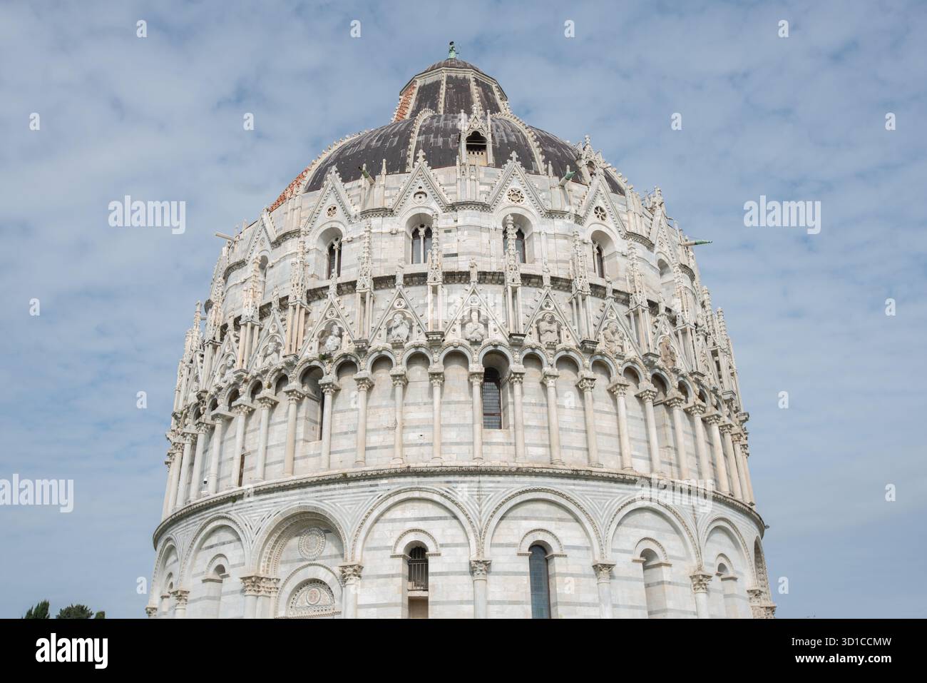 Battistero di San Giovanni in Pisa, Italia Foto Stock