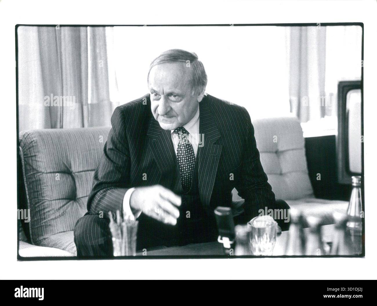 Intervista a Hermann Gmeiner, fondatore di SOS Children's Villages, il 14 gennaio 1981 a Vienna, Austria. , . Crediti: APA-PictureDesk/Alamy Live News Foto Stock