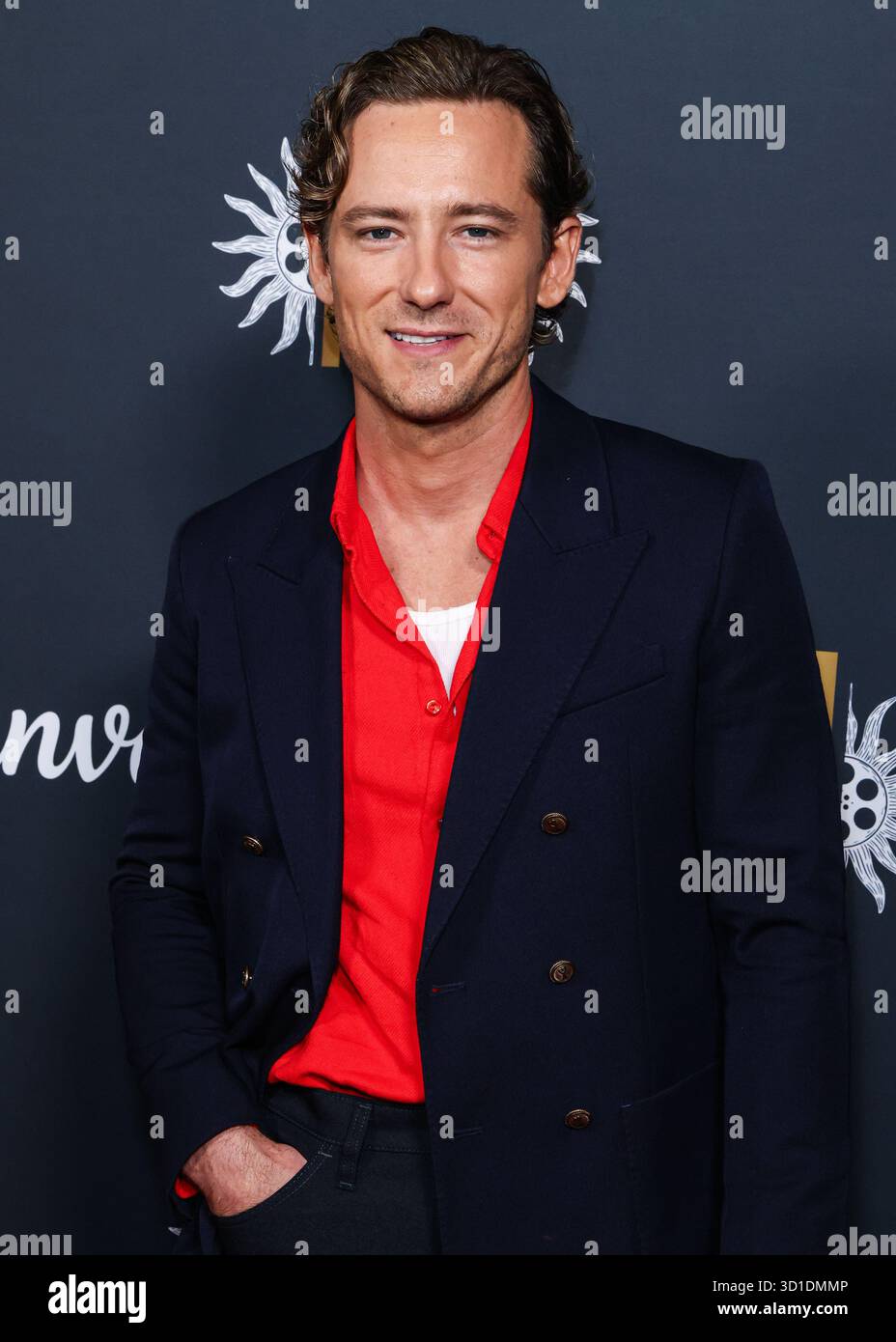 Hollywood, Stati Uniti. 27 ottobre 2025. HOLLYWOOD, LOS ANGELES, CALIFORNIA, USA - OTTOBRE 26: L'attore americano Lewis Pullman arriva al 2025 AFI (American Film Institute) Fest presentato da Canva - Special Screening of Searchlight Pictures 'The Testament of Ann Lee' tenutosi al TCL Chinese 6 Theatres il 26 ottobre 2025 a Hollywood, Los Angeles, California, Stati Uniti. (Foto di Xavier Collin/Image Press Agency) credito: Image Press Agency/Alamy Live News Foto Stock