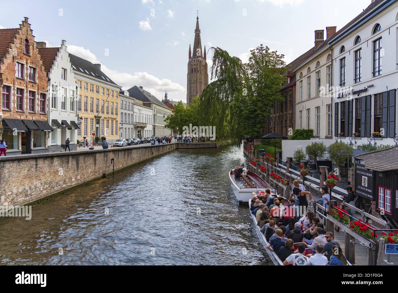 Rozenhoedkaai, Rosary Quay, la parte più famosa del canale di Bruges, Belgio Foto Stock