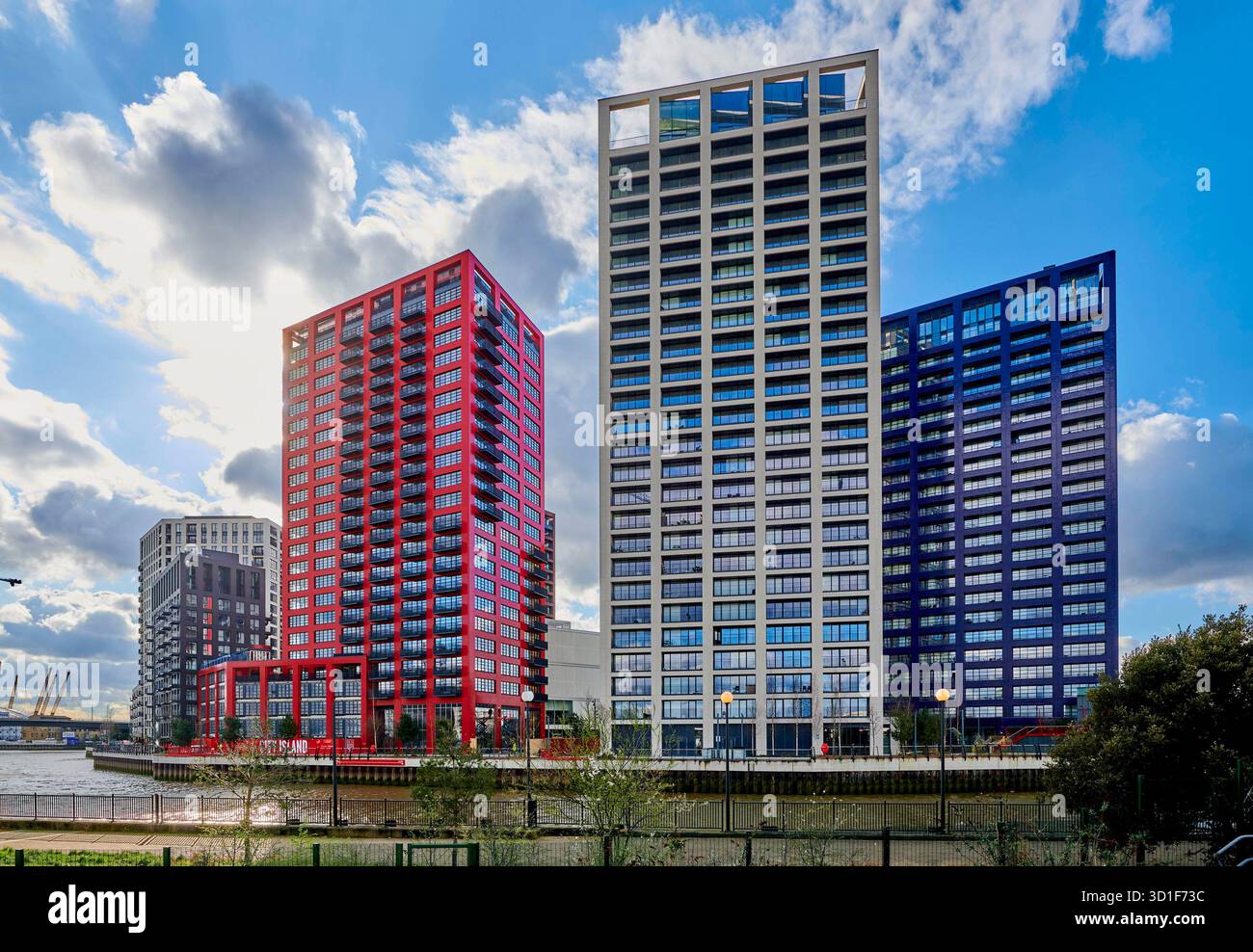 City Island Residential Towers, Isle of Dogs, East End di Londra, South East England, Regno Unito Foto Stock