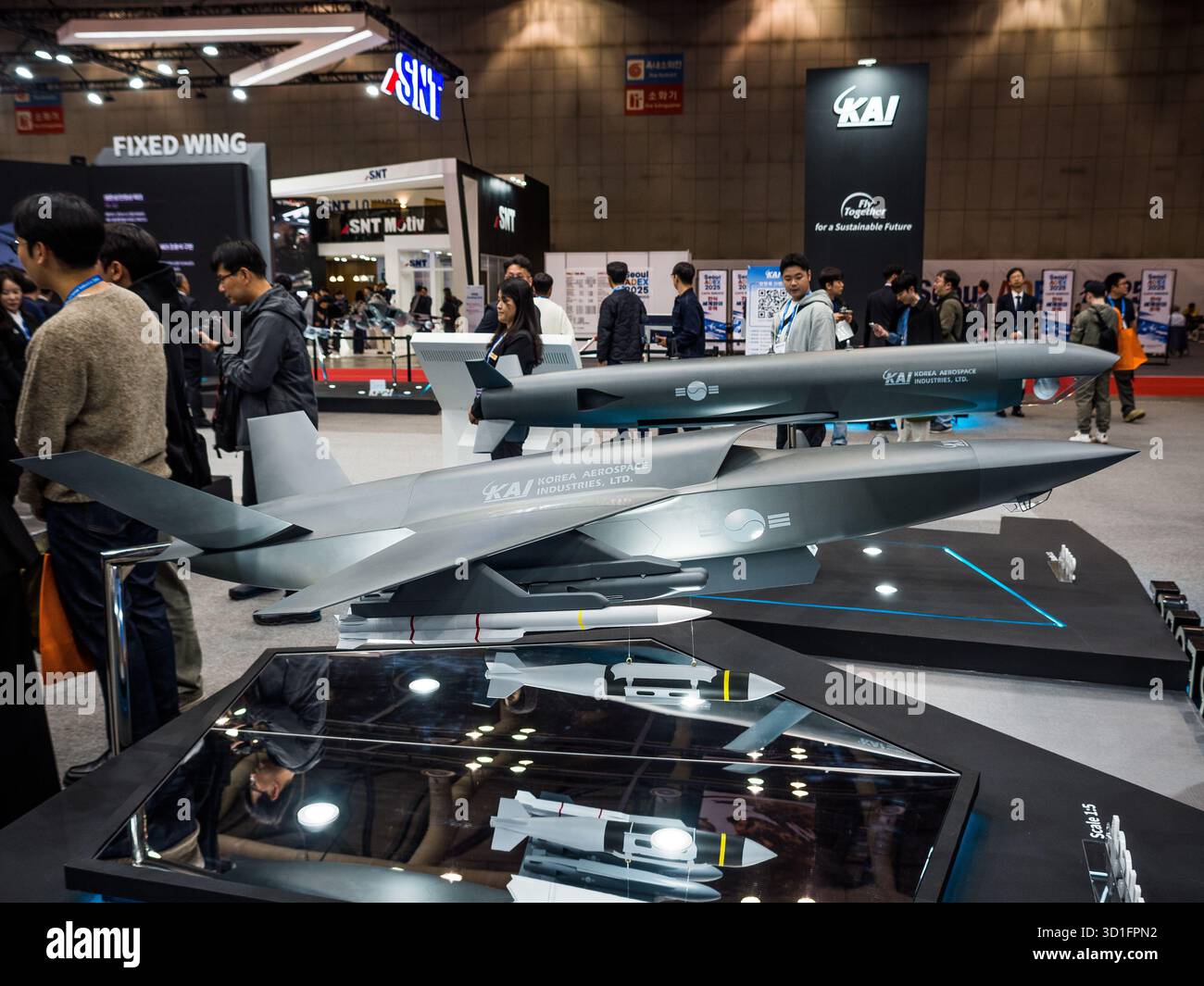 Goyang, Corea del Sud – 23 ottobre 2025: KAI MUCCA (Medium Unmanned Combat Aircraft) equipaggiato con AESA e Internal Weapons Bay per la ROKAF Foto Stock