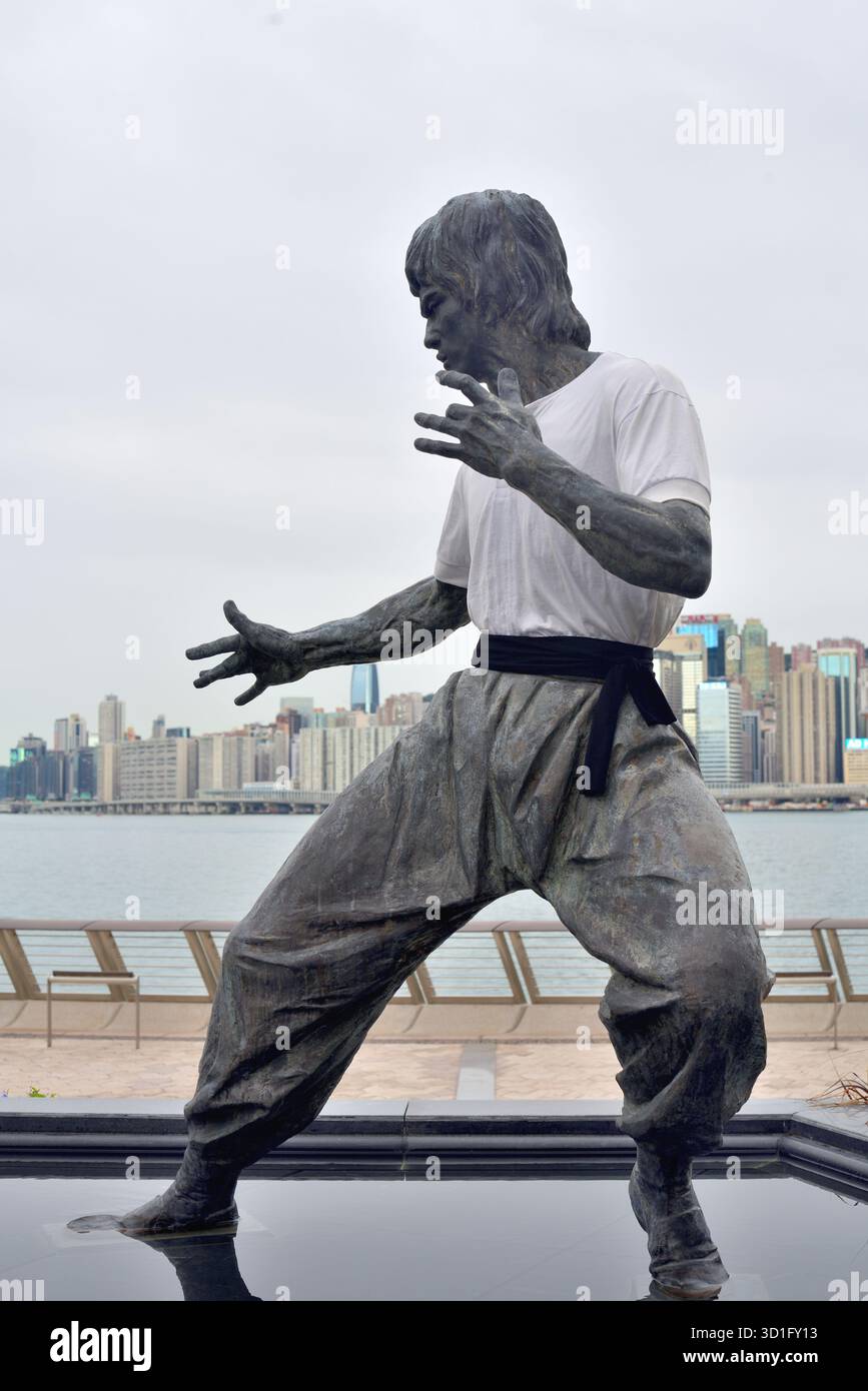 Statua di Bruce Lee in Tsim Sha Tsui promenade, Hong Kong Foto Stock