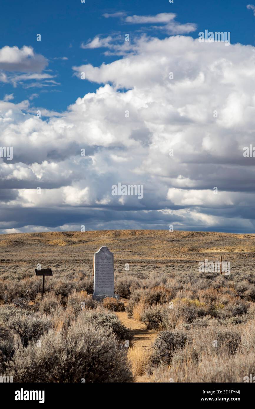 Farson, Wyoming - il monumento "Parting of the Ways" è vicino al luogo in cui gli emigranti dagli anni '1840 agli anni '1860 dovevano decidere se prendere Foto Stock
